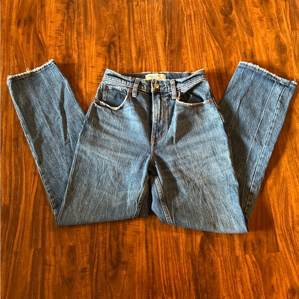 Abercrombie & Fitch Blue 90s Straight Leg Jeans